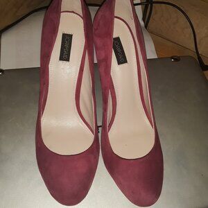 Joan & David Daerina SZ 7 M Raspberry Pink Red Suede 4" Heel Almond Toe Pumps